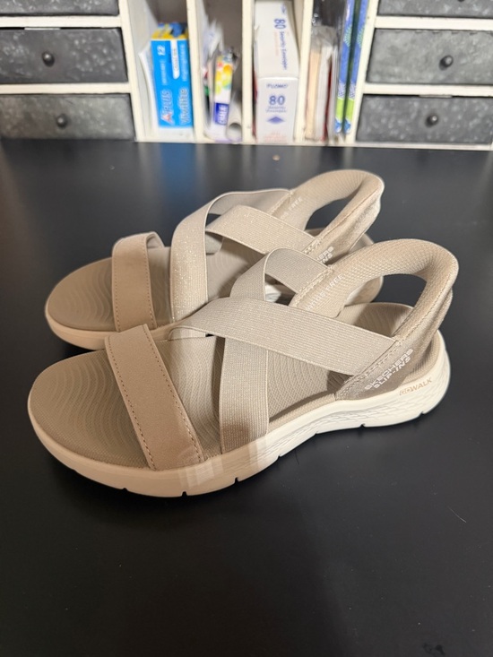 Skechers Shoes - Skechers Women's Slip-ins GoWalk Sandals 
Size 6